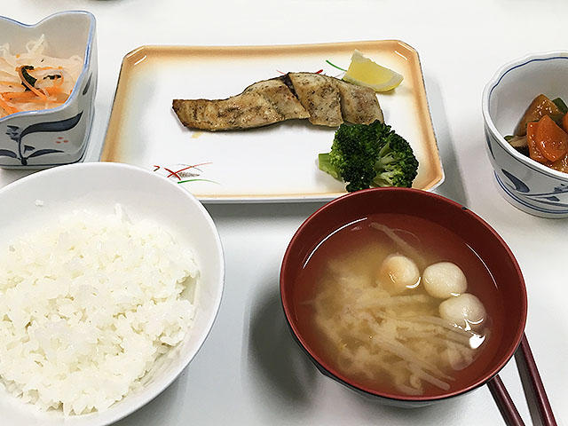 四字熟語根掘り葉掘り31:「一汁一菜」は特別な食事